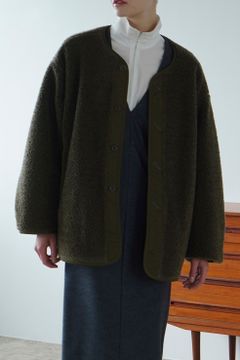 リバーシブル ボア ジャケット -  REVERSIBLE BOA JACKET - KHAKI