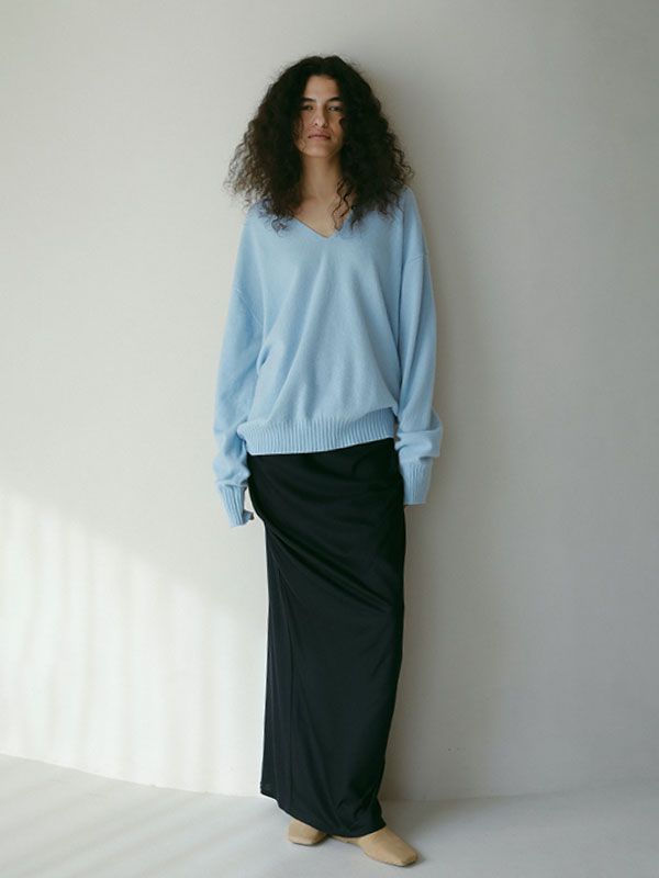 Vネックカシミヤニットプルオーバー - BLUE