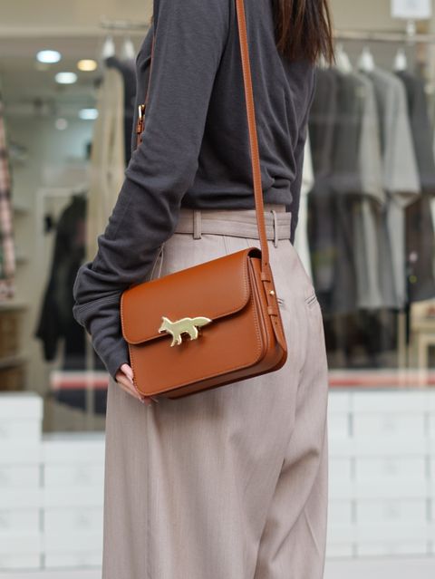 上品に抜ける大人カジュアル - ETRE TOKYO