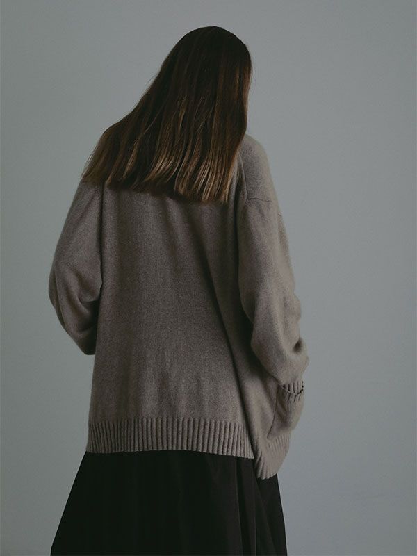 プレーンステッチVネックニットカーディガン (BEIGE)