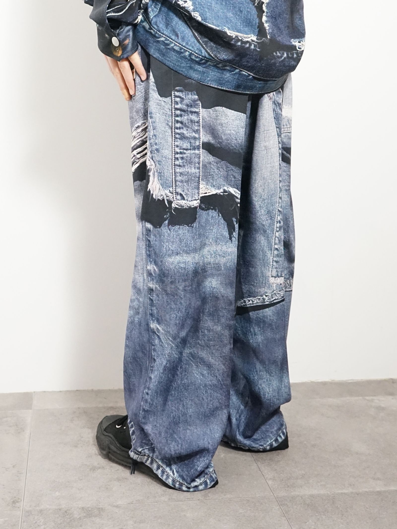特価商品  Maison MIHARA コラボ転写デニムパンツ T.A.T.A - YASUHIRO ジャケット・アウター