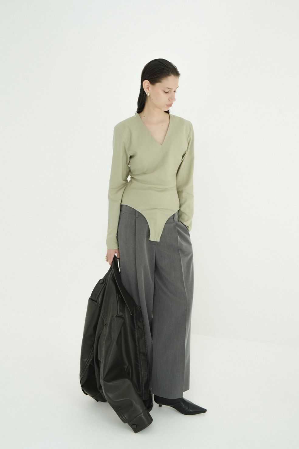 ブイネックボディスーツ - V NECK POWER SHOULDER BODYSUIT(MOSS GREEN)