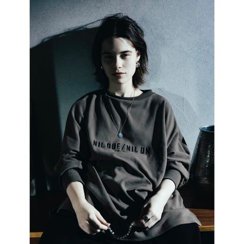 ロングスリーブ刺繍カットソー - LONG SLEEVE EMBROIDERY TEE - Deep Khaki