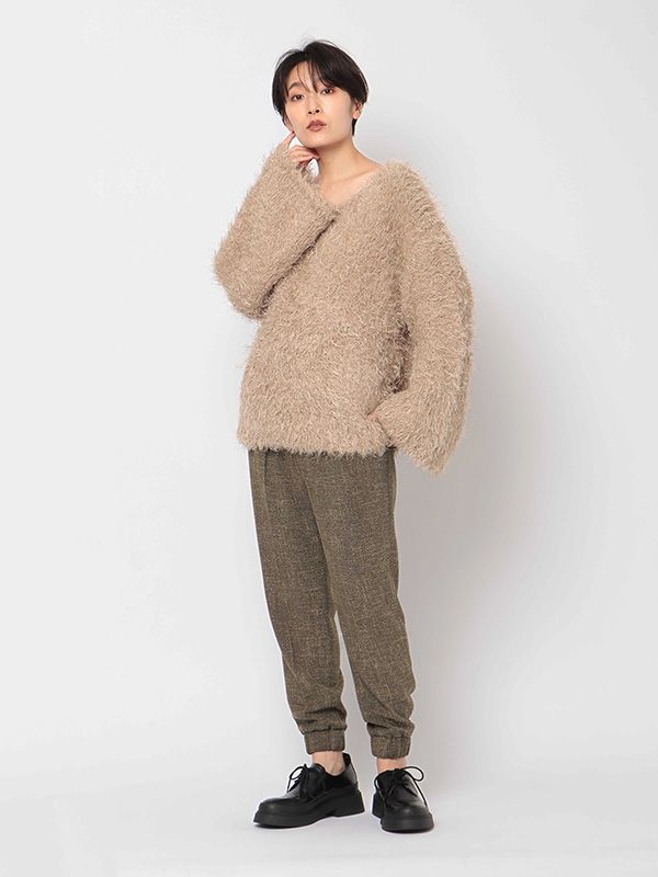 オープンバックシャギーハンドニットプルオーバー - BEIGE
