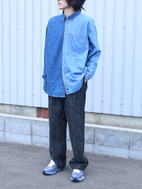 立体的なジオメトリック SEVEN BY SEVENの新作セットアップスタイル