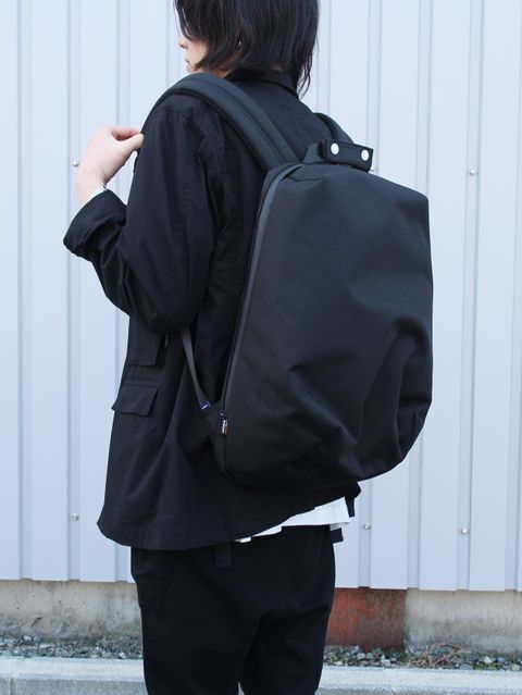 UNIVERSAL PRODUCTSのロングセラーアイテム”NEW UTILITY BAG”が再入荷‼