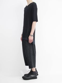 The Viridi-anneのドリッププリントTシャツスタイル