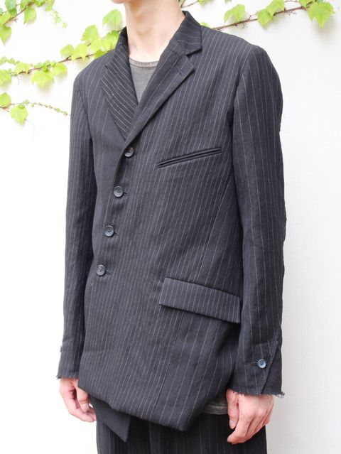 The Viridi-anne 18-19AW - アシンメトリーなデザインのセットアップスタイル