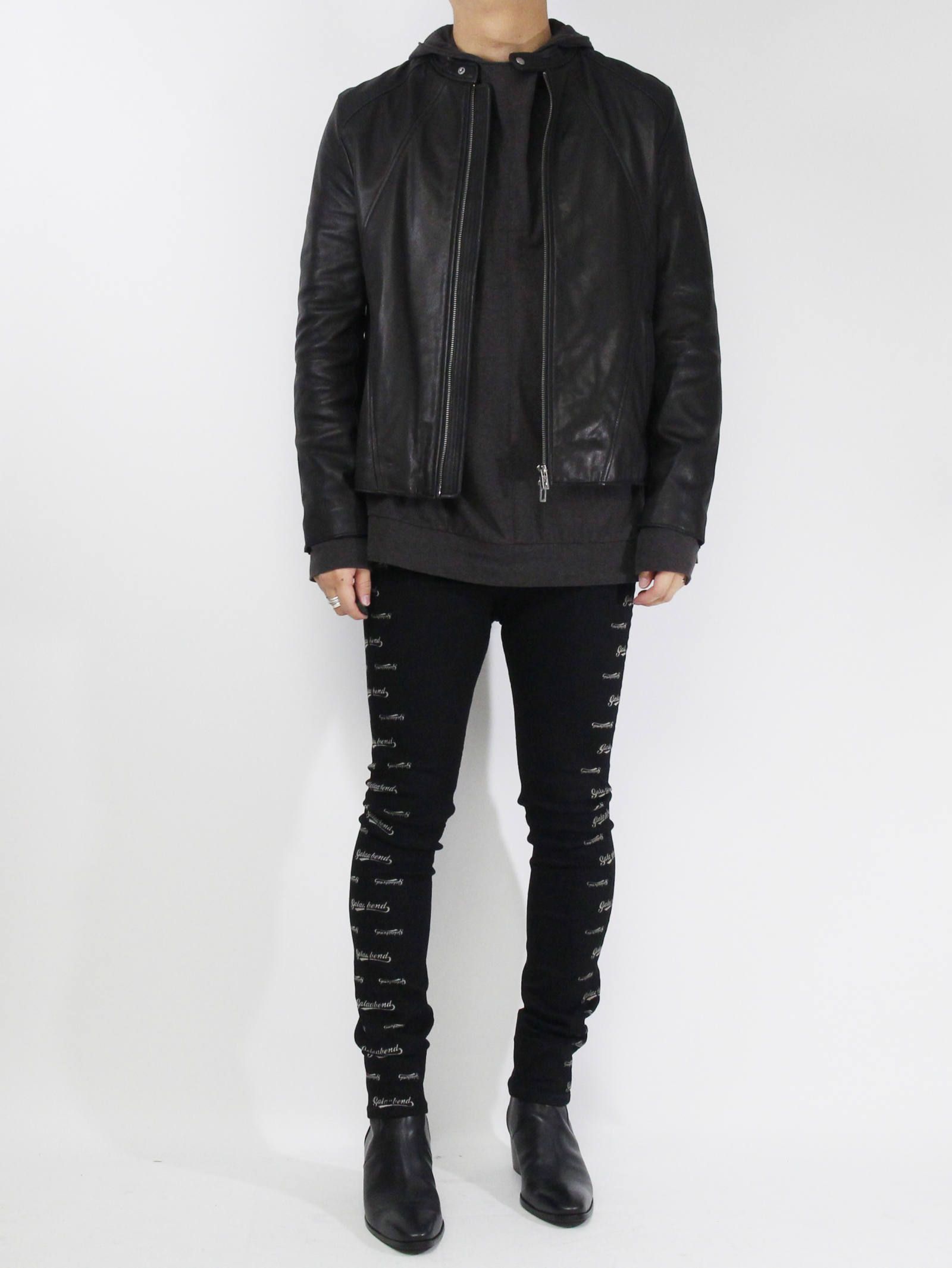 DOMENICO+SAVIO 18-19AW - ミニマルなレザーコーディネート