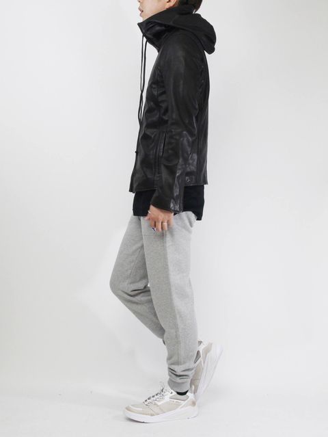 DOMENICO+SAVIO 18-19AW - リラックスしたレザーコーディネート