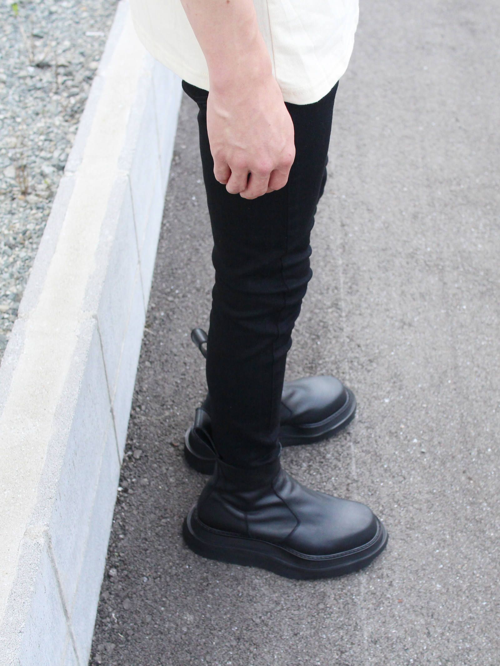 STYLE NO. 557