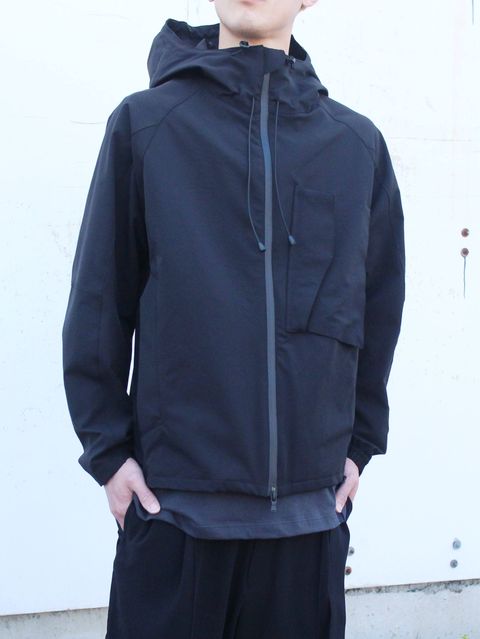 The Viridi-anne 20SS "撥水ストレッチマウンテンパーカー"