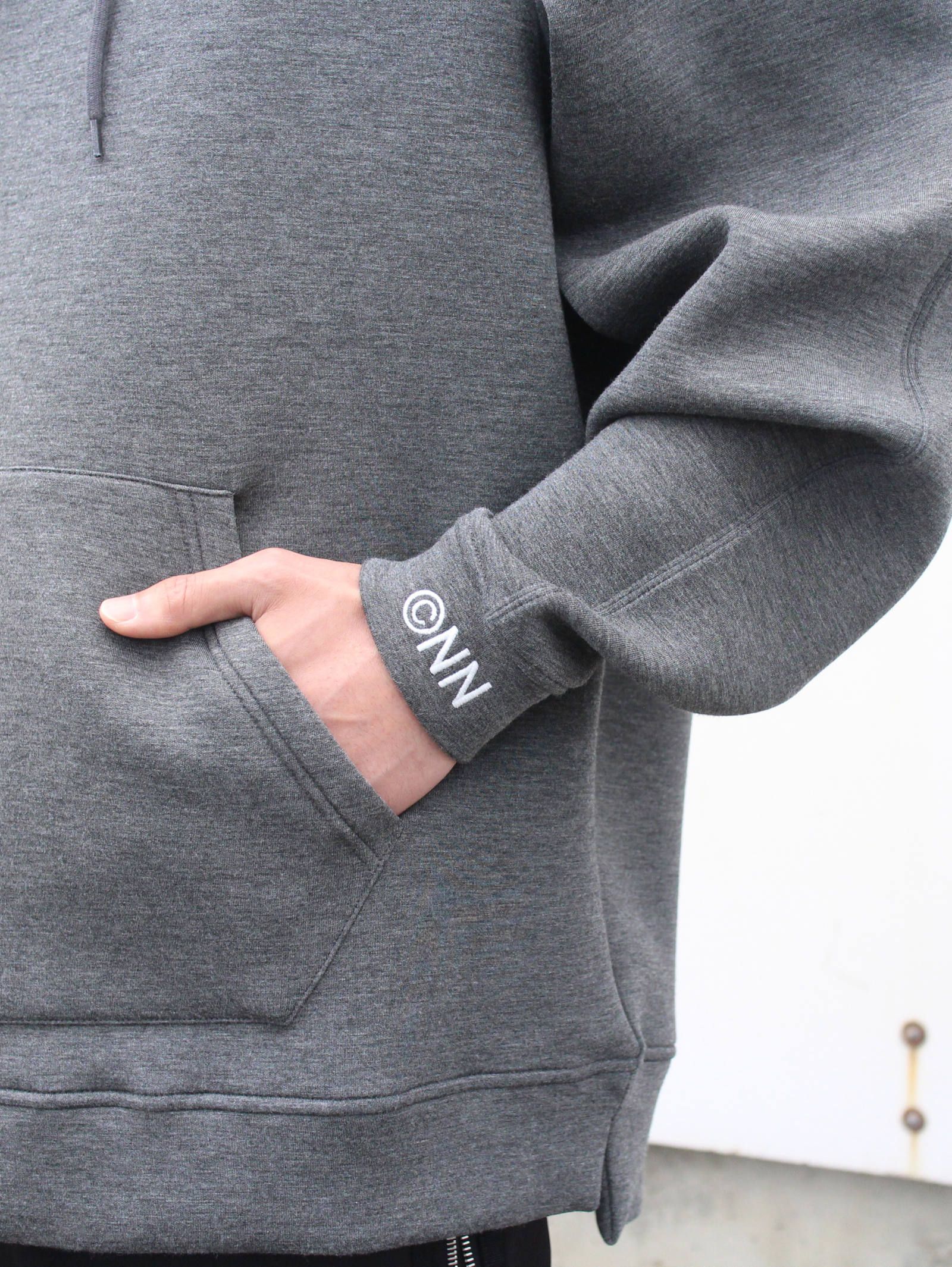 刺繍ロゴフーディ - EMBROIDERY LOGO HOODIE- DARK GREY