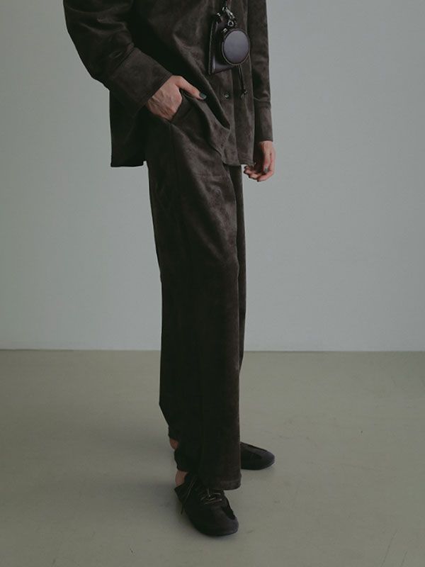 フェイクスウェードリラクシーパンツ (DARK BROWN)