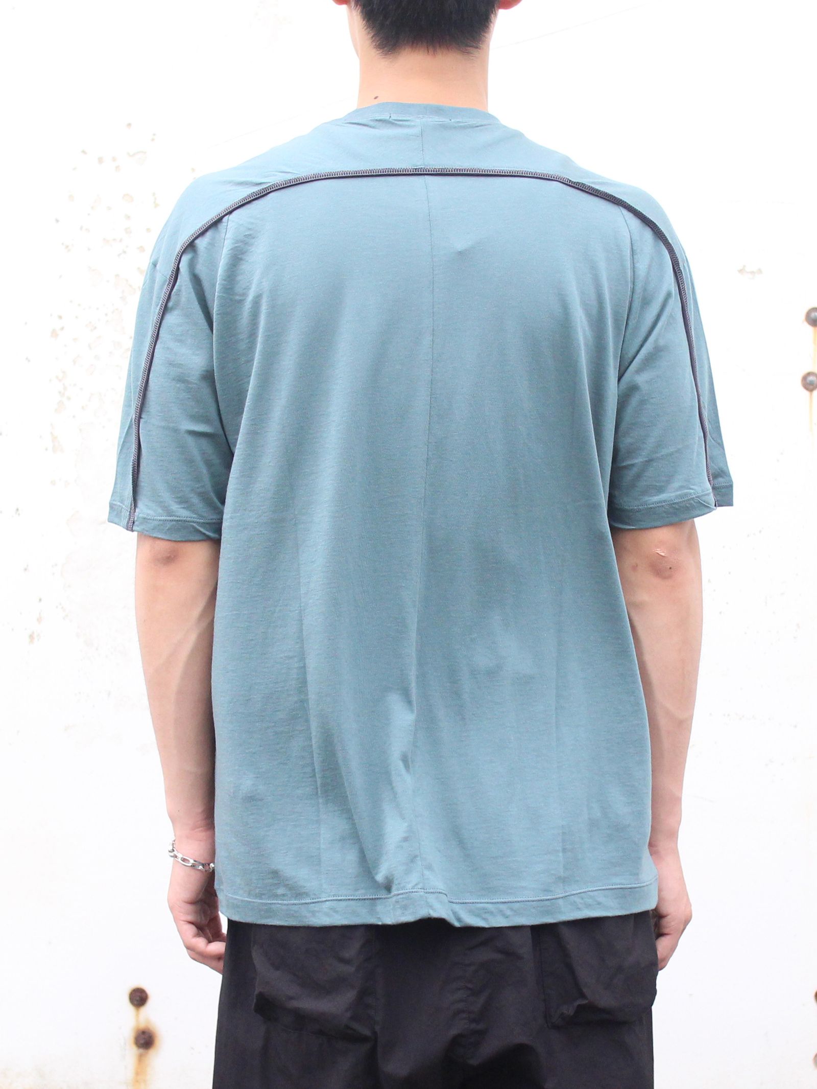 コットンカシミヤ 半袖後身頃 ラインTシャツ - TURQUOISE