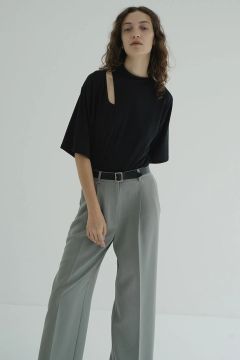 スラッシュネックハーフスリーブトップス - SLASH NECK HALF SLEEVE TOPS- BLACK