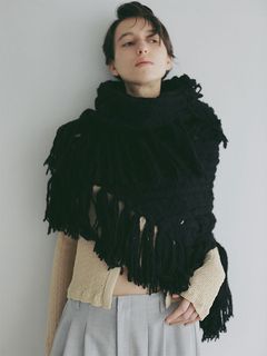 ハンドニットフリンジストール-BLACK