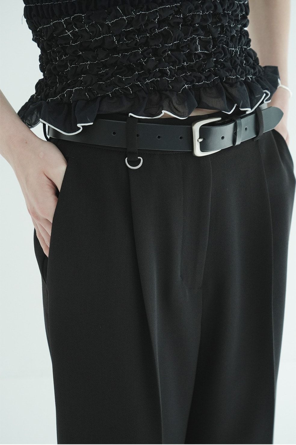 ツーウェイタックストレートパンツ - 2WAY TUCK STRAIGHT PANTS (BLACK)