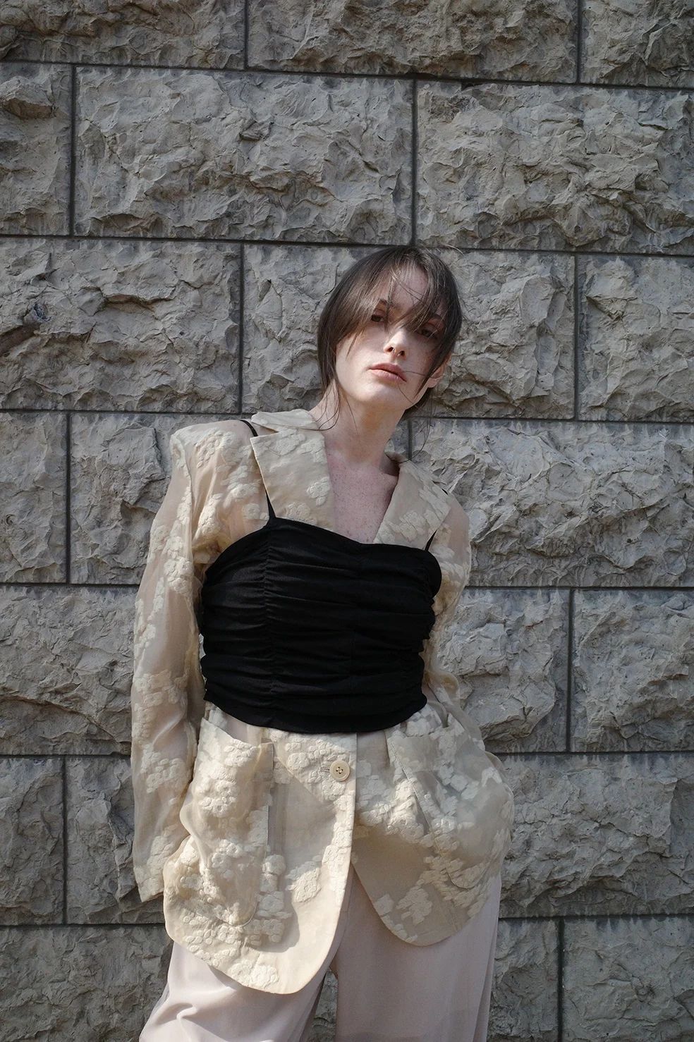 売れ筋商品|||モーガンレーン シャツ レディース トップス TAPA - Blouse - noir Plus Size] Round Collar Blouse with Detachable Sleeves