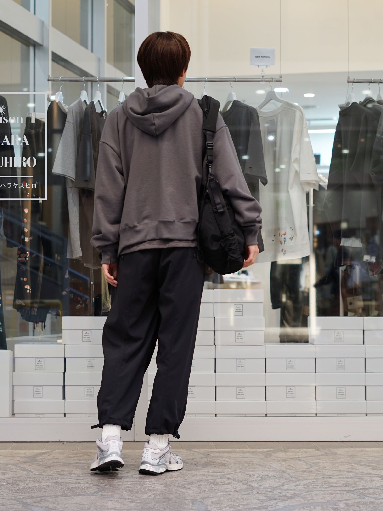 MIHARA × SALOMONでまとめるテックストリート