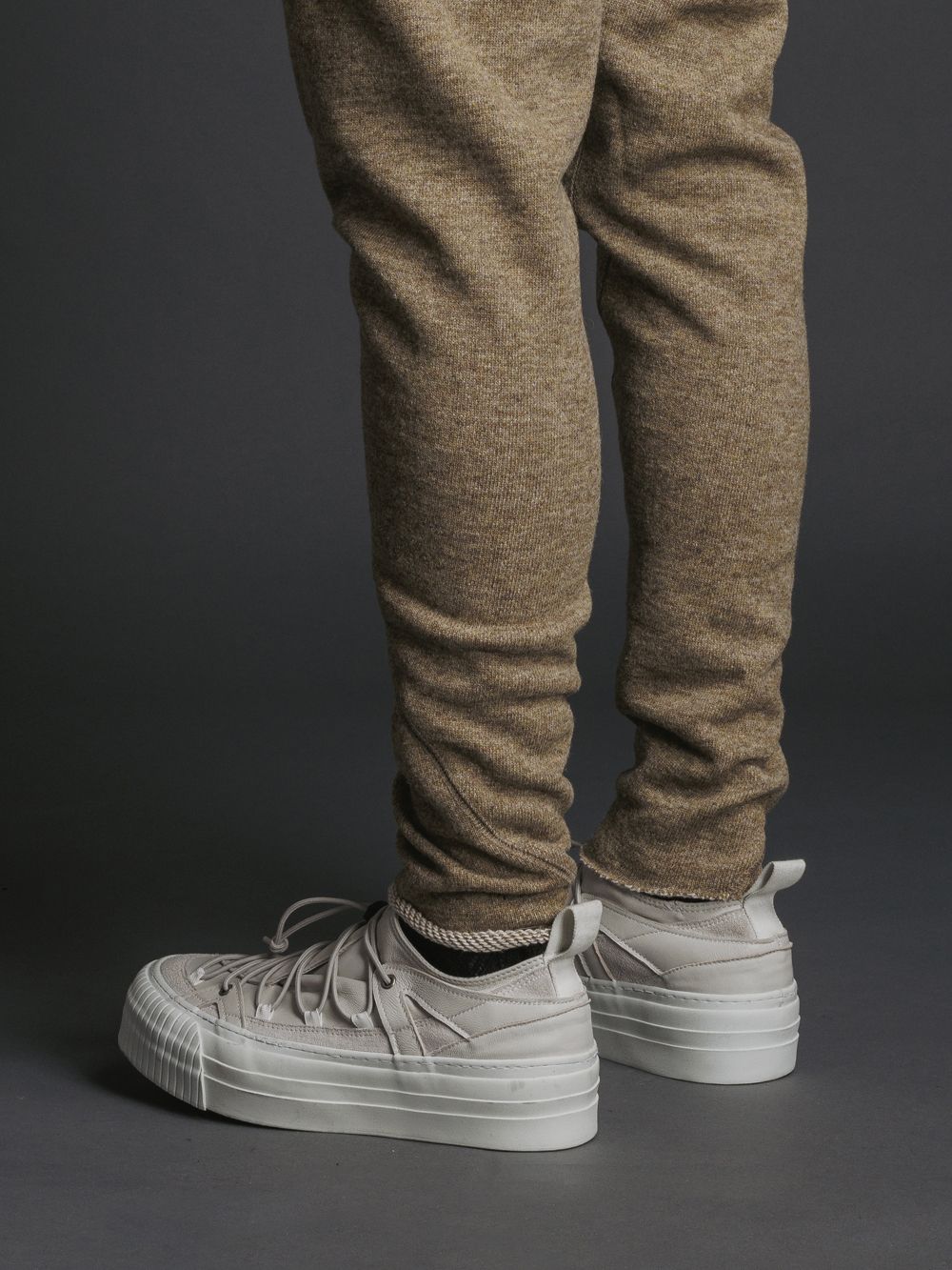 ローカット スニーカー - GREY