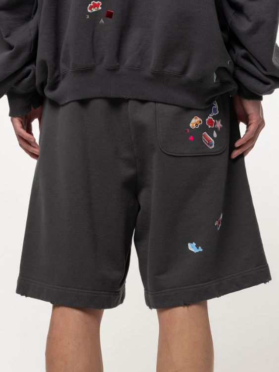 キッズ ステッカー プリント スウェット ショーツ - Kids Sticker Printed Sweat Shorts(BLACK)