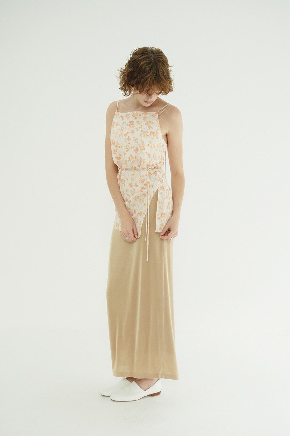 デザインキャミソール。 - MABEL FLOWER DRAPE CAMI TOPS (ORANGE)