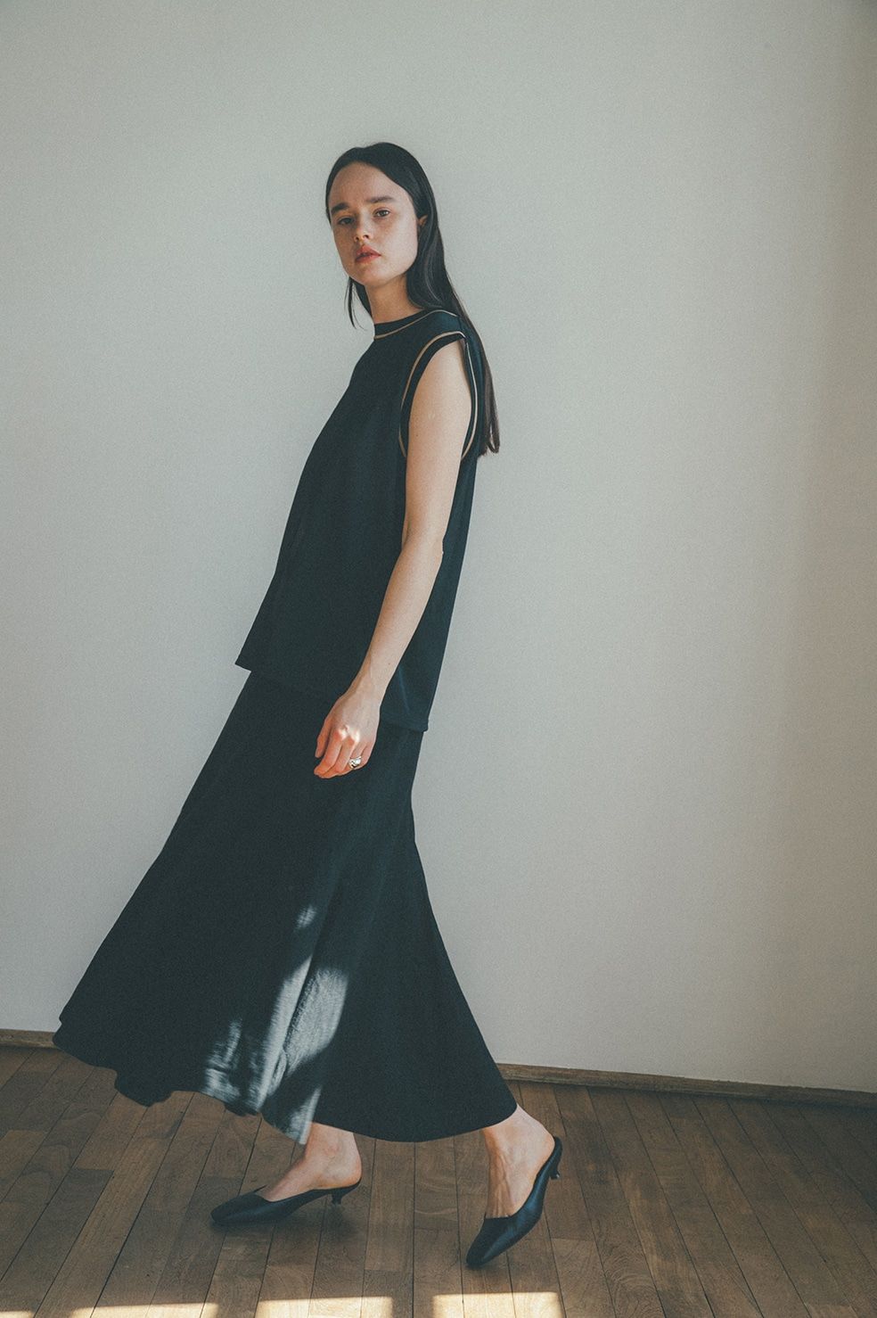 ノースリーブカットソー - LINE SHEER S/S - BLACK