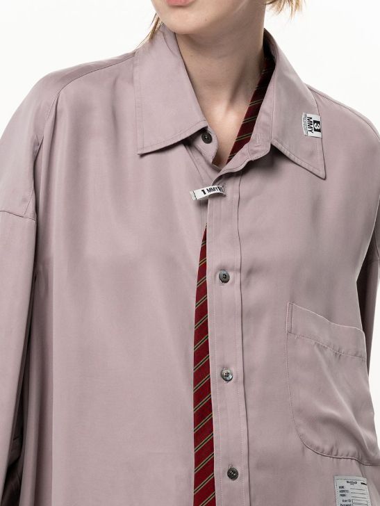 【レディース】ネクタイ付きサテンシャツ - ATTACHED TIE SATEN SHIRT (BLUE)