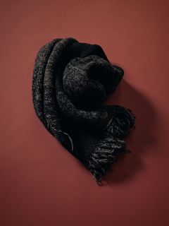 表情のあるTVAのカシミヤニットは秋冬シーズンにお勧め