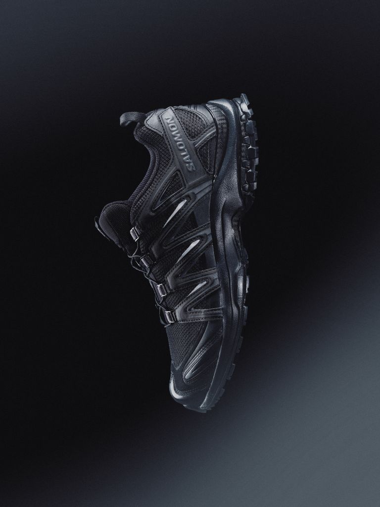 【SALOMON】ベストセラー「XA PRO 3D」｜モダンデザインで進化したトレイルランニングシューズ