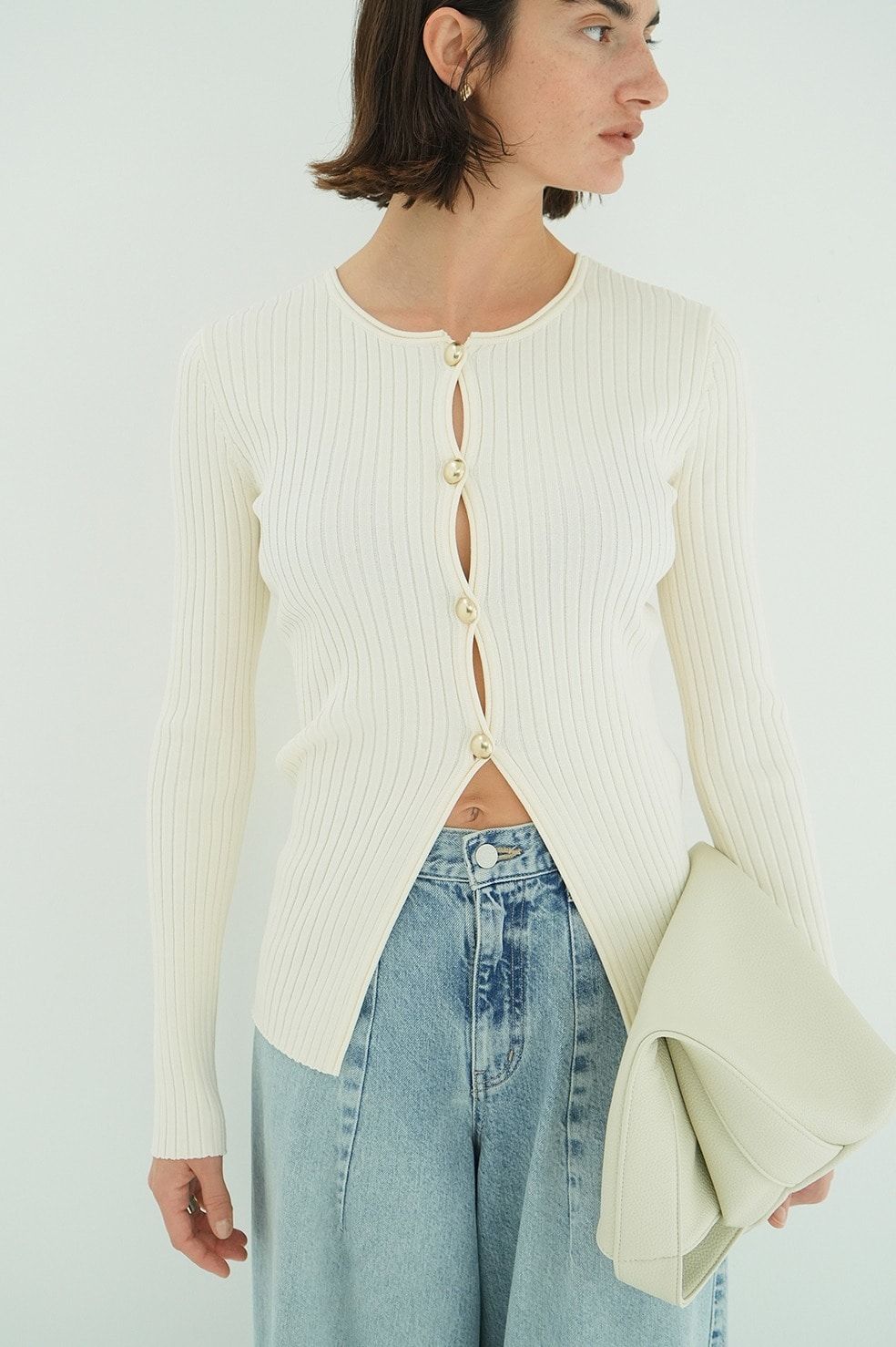 ダブルフェイスニットトップス - W FACE GOLD BUTTON KNIT TOPS (IVORY)