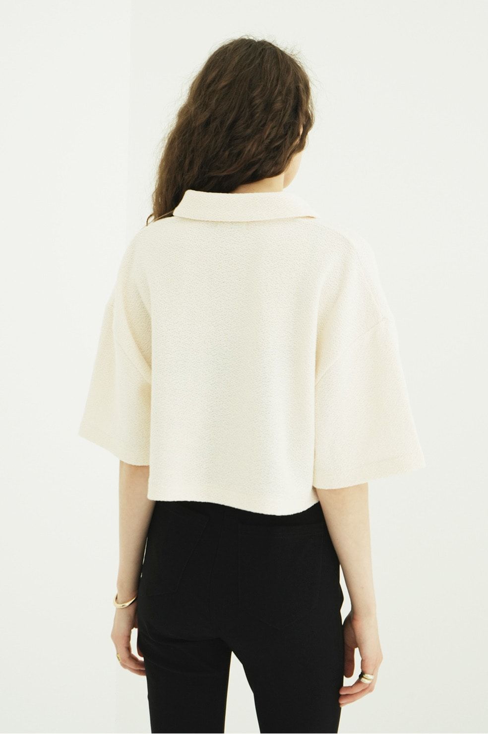 クロップドポロトップス - CRISP CROPPED POLO TOPS (IVORY)