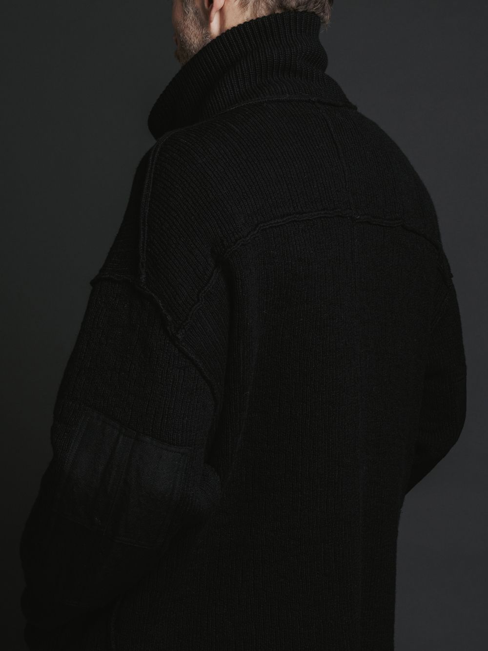綿カシミヤ ニットブルゾン  -  high neck zip knit BLACK