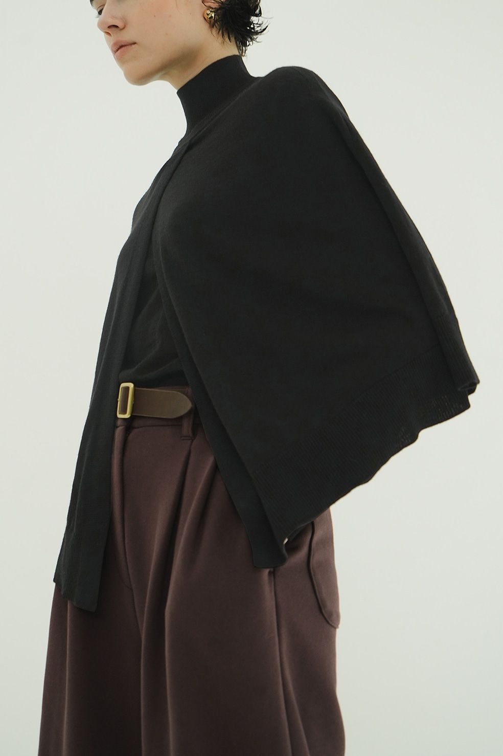 ケープ + ニットトップス - CAPE SET KNIT TOPS (BLACK)
