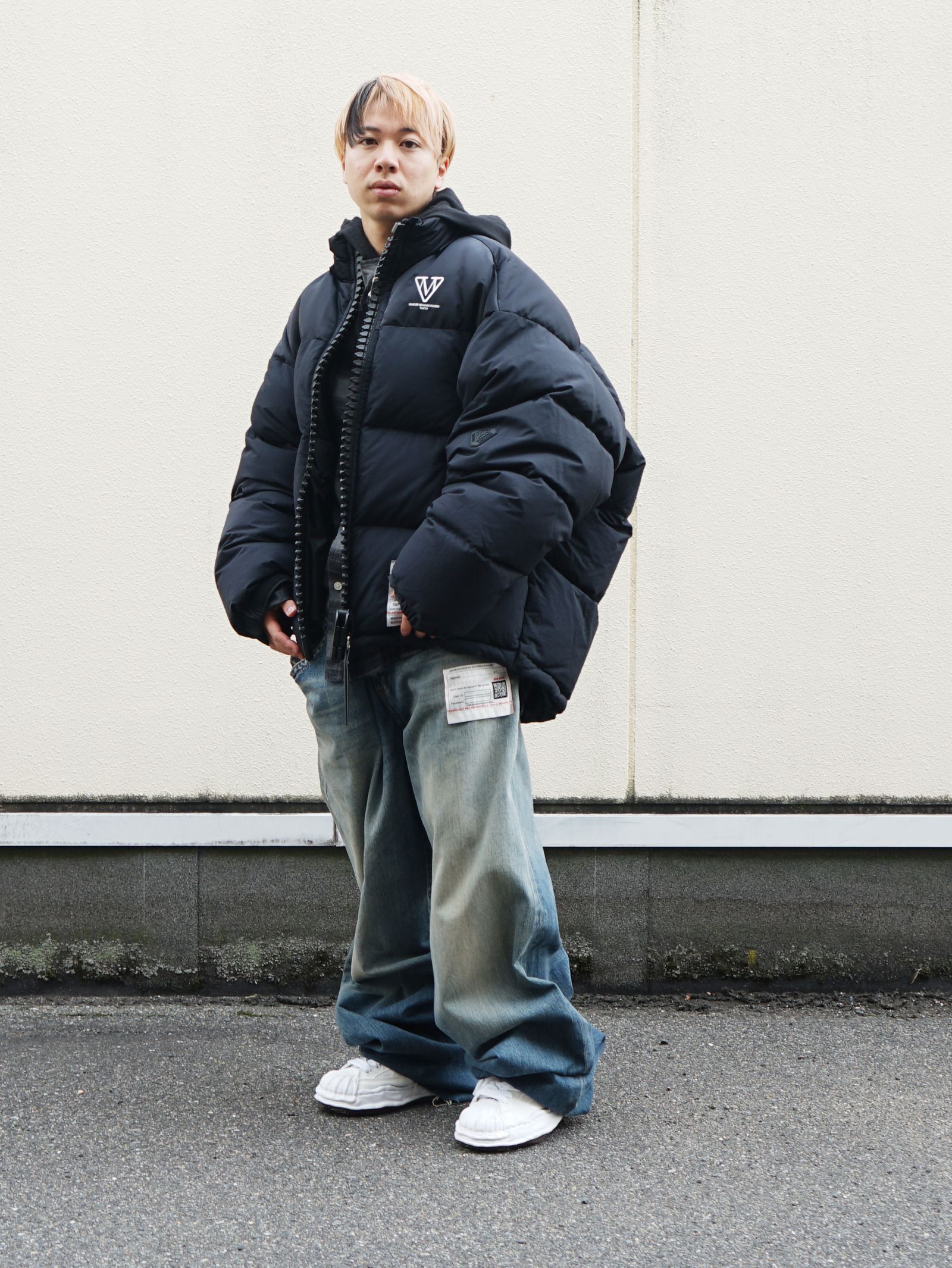 Maison MIHARA YASUHIRO｜ボリュームダウンとワイドデニムで作るモードカジュアル