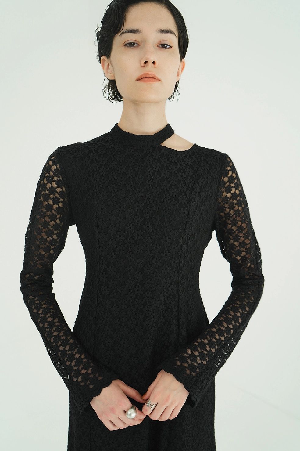 フラワーレースワンピース - 3D FLOWER LACE SLASH NECK ONEPIECE (BLACK)