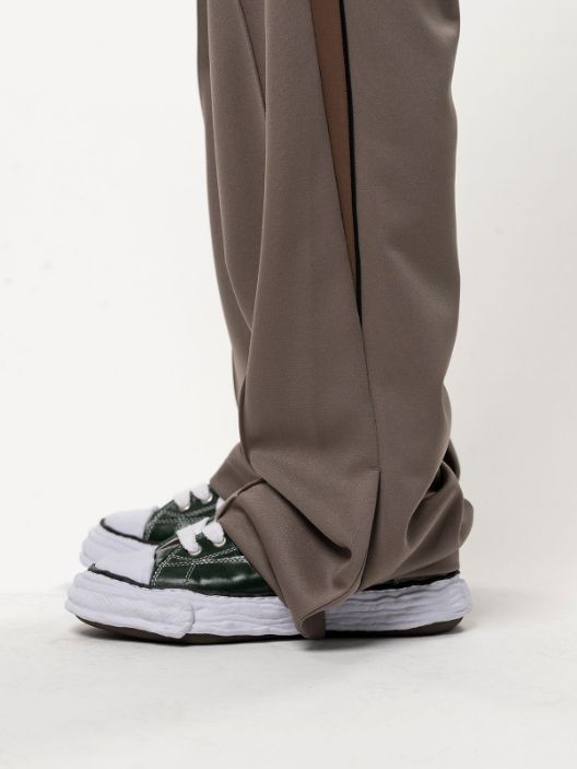 フォールデッド トラックパンツ - Folded Track Pants （BEIGE)