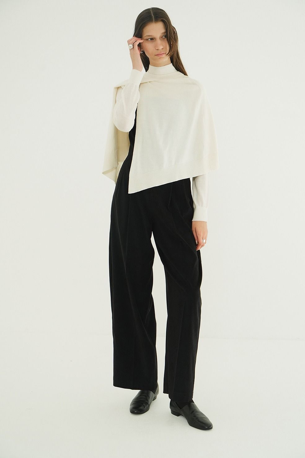 ケープ + ニットトップス - CAPE SET KNIT TOPS (WHITE)