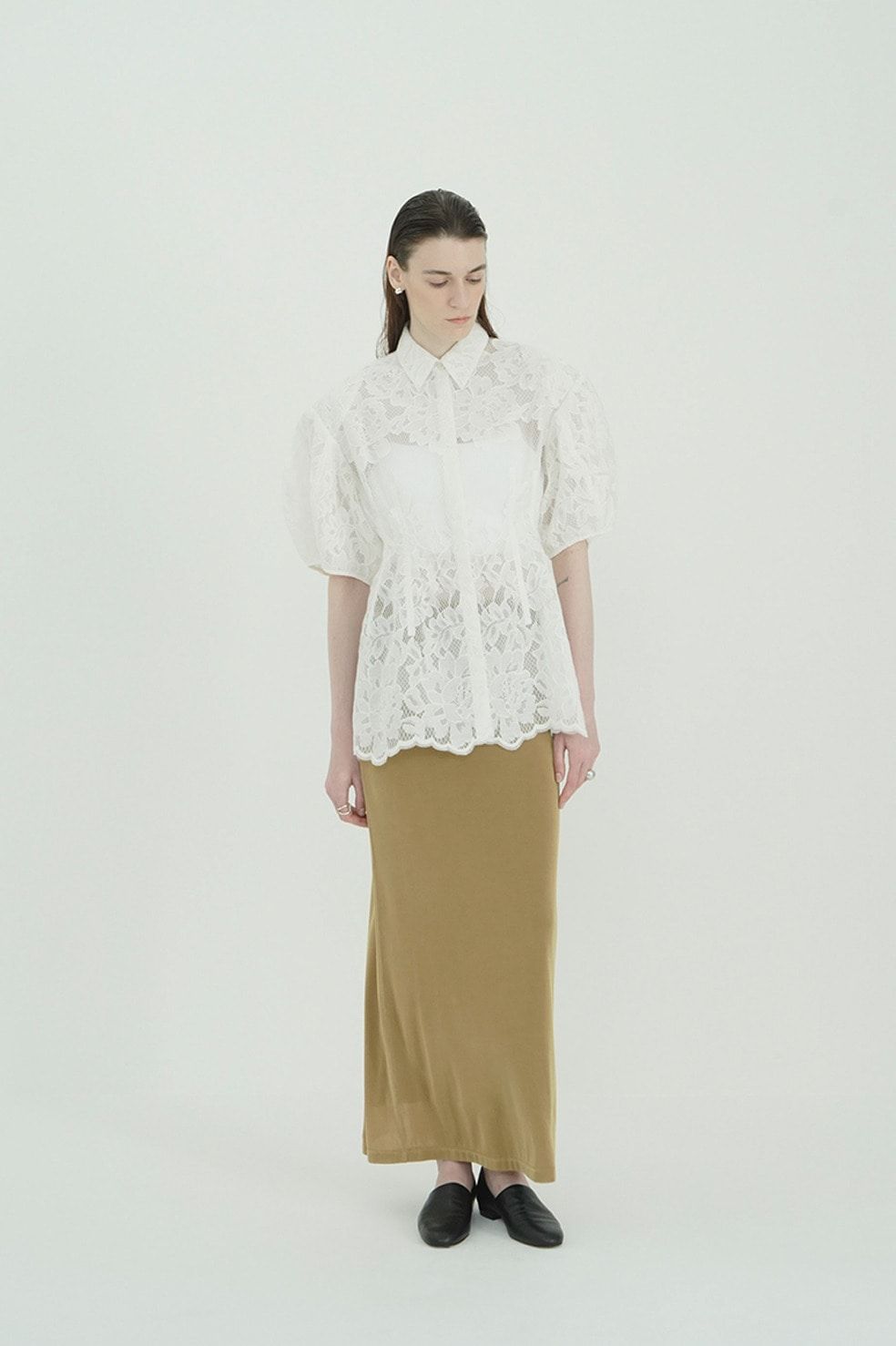 フラワーレーストップス -  FLOWER LACE WAIST SHAPE TOPS (WHITE)