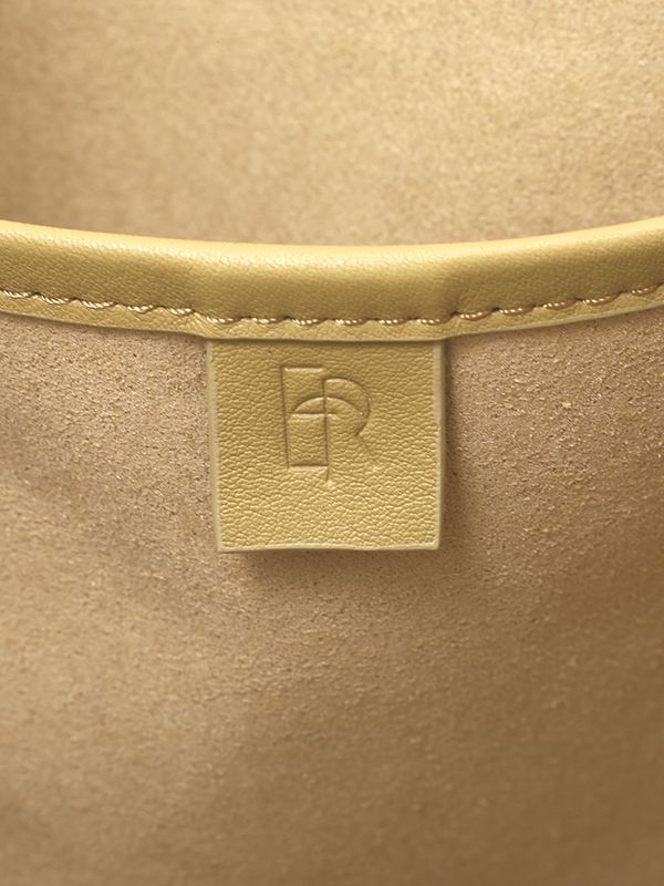 Wハンドルスウェードビッグトートバッグ （BEIGE）