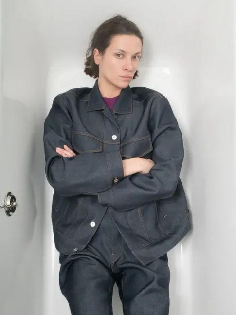 大人が選ぶ“上質な一枚”──NY発・OVERCOATの秋冬アウター特集