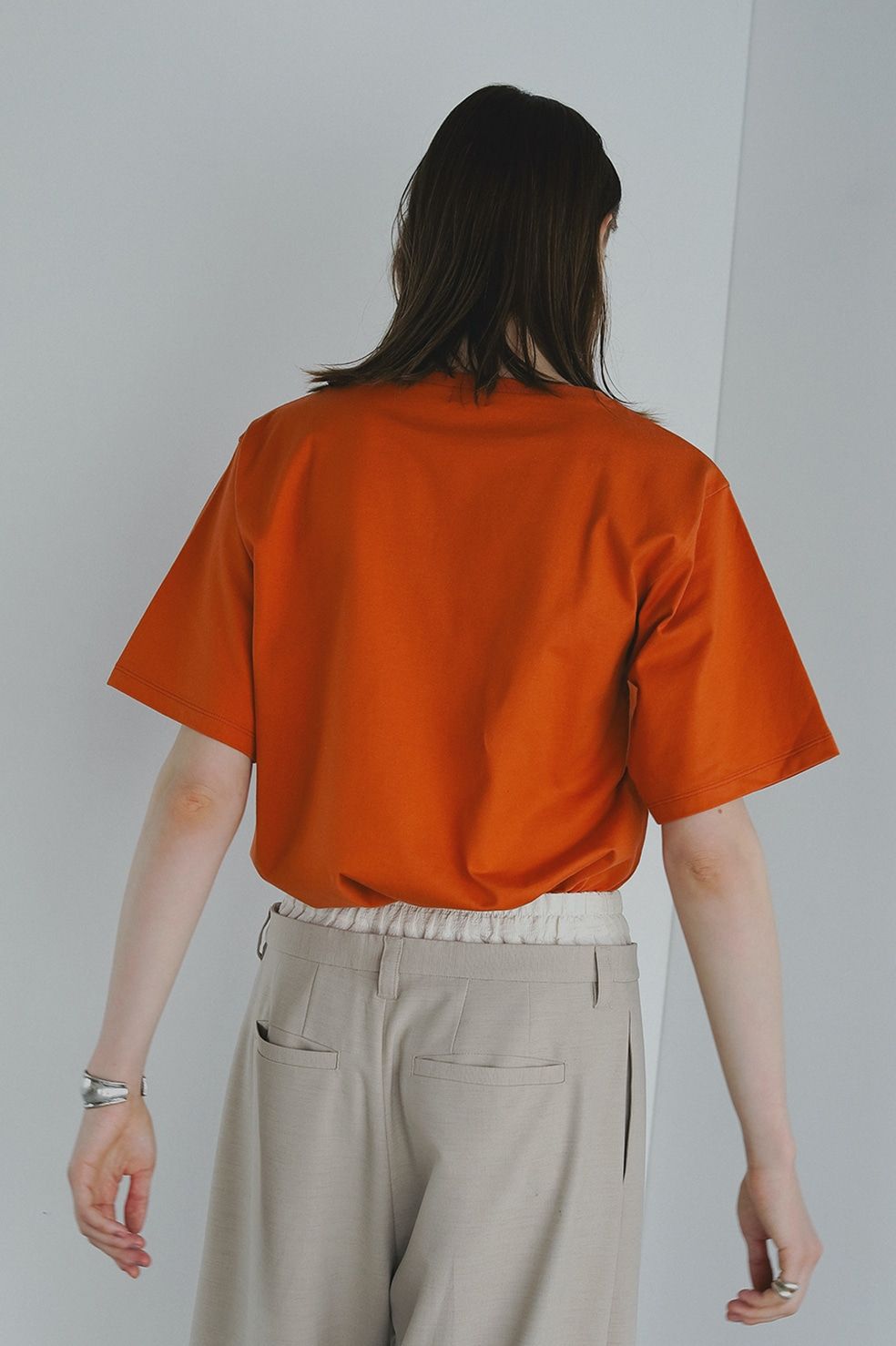スリットネックトップス - SLIT NECK CUT TOPS - ORANGE