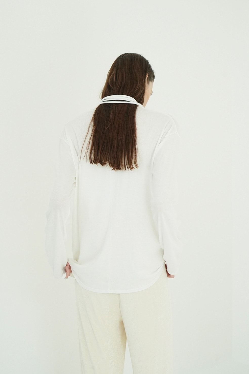 デザインリボンカットトップス - DRAWSTRING LOOSE CUT TOPS (WHITE)