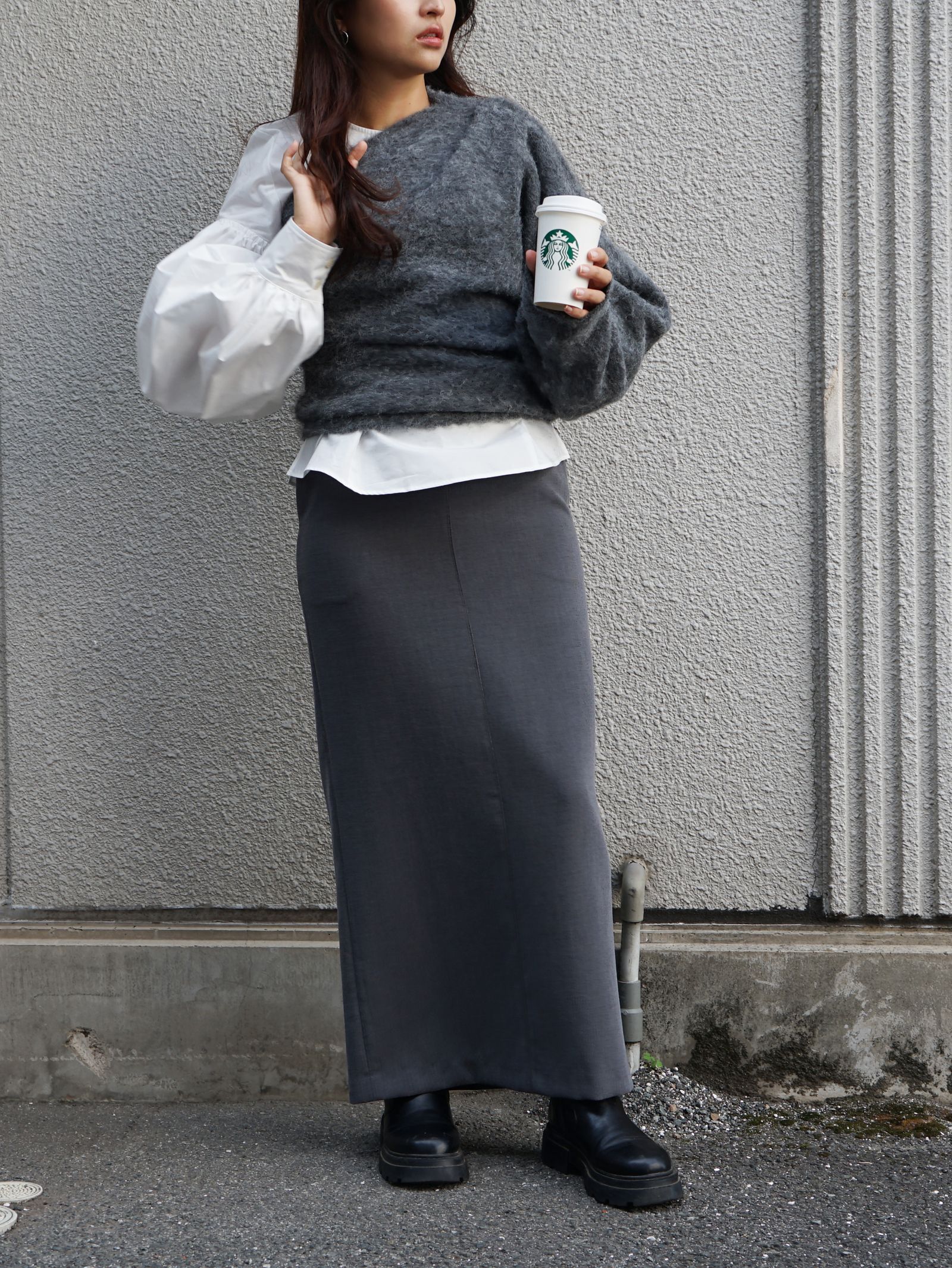 秋のムードを感じるエトレのレイヤードコーデ