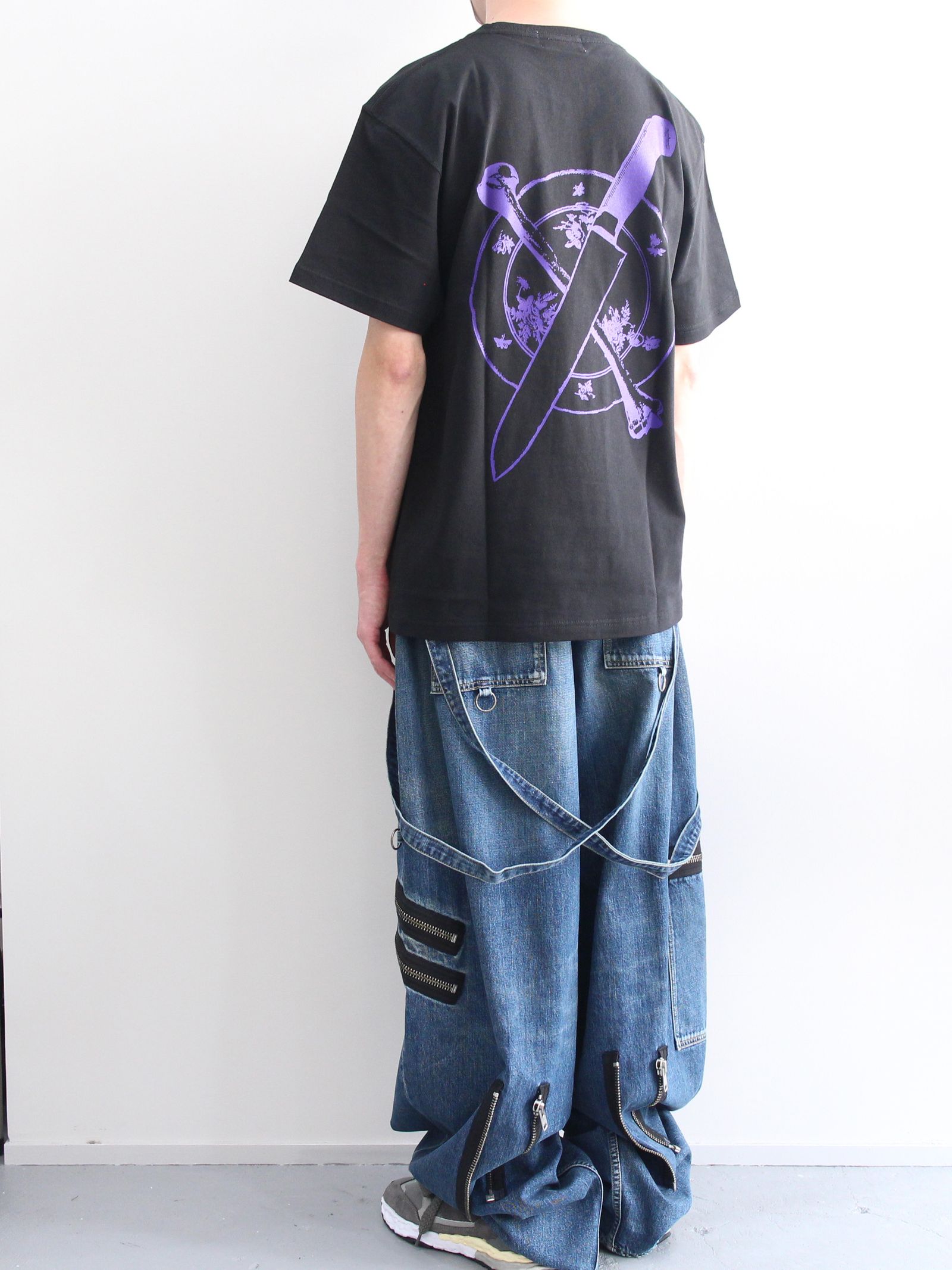 プリントTシャツ  - "TEE - COLLABORATION WITH TOM TOSSEYN "