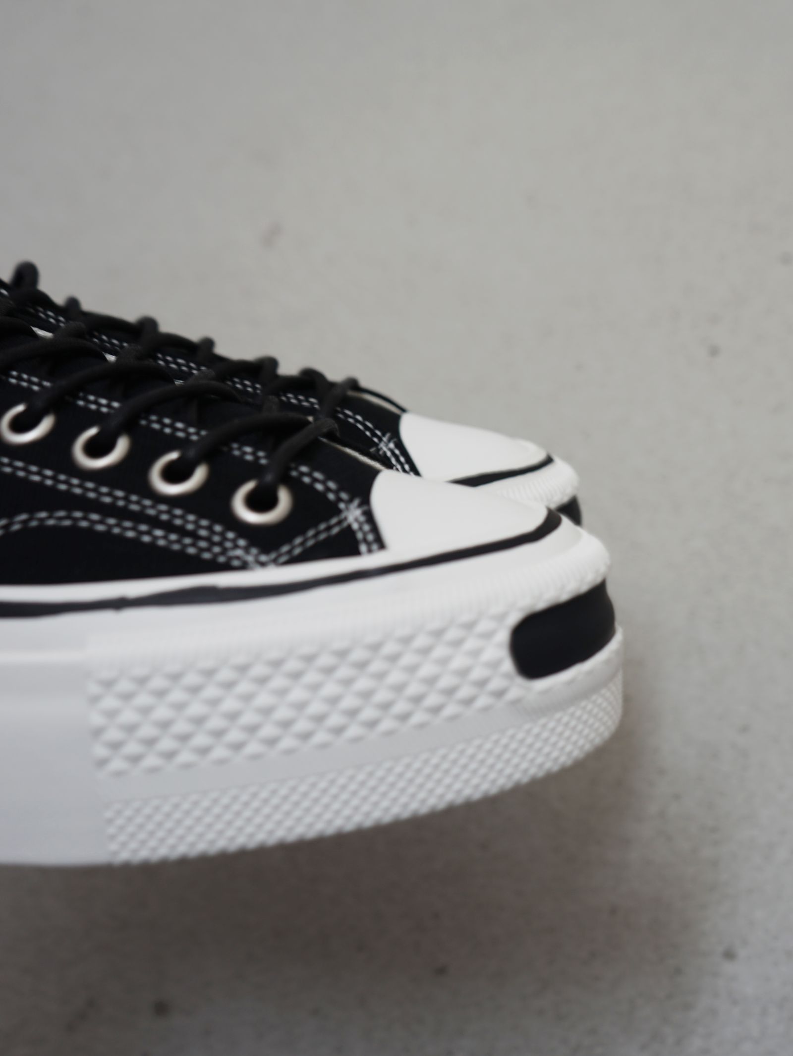 【Joey / ジョーイ】 ヴァルカナイズ スニーカー - Vulcanize Sneaker （ BLACK ）  G15FW701