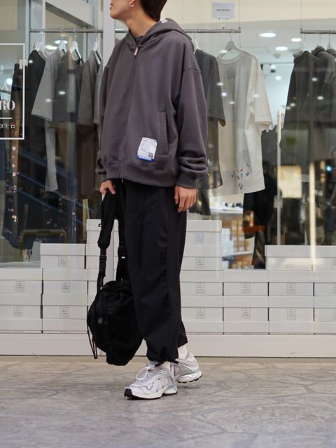 MIHARA × SALOMONでまとめるテックストリート