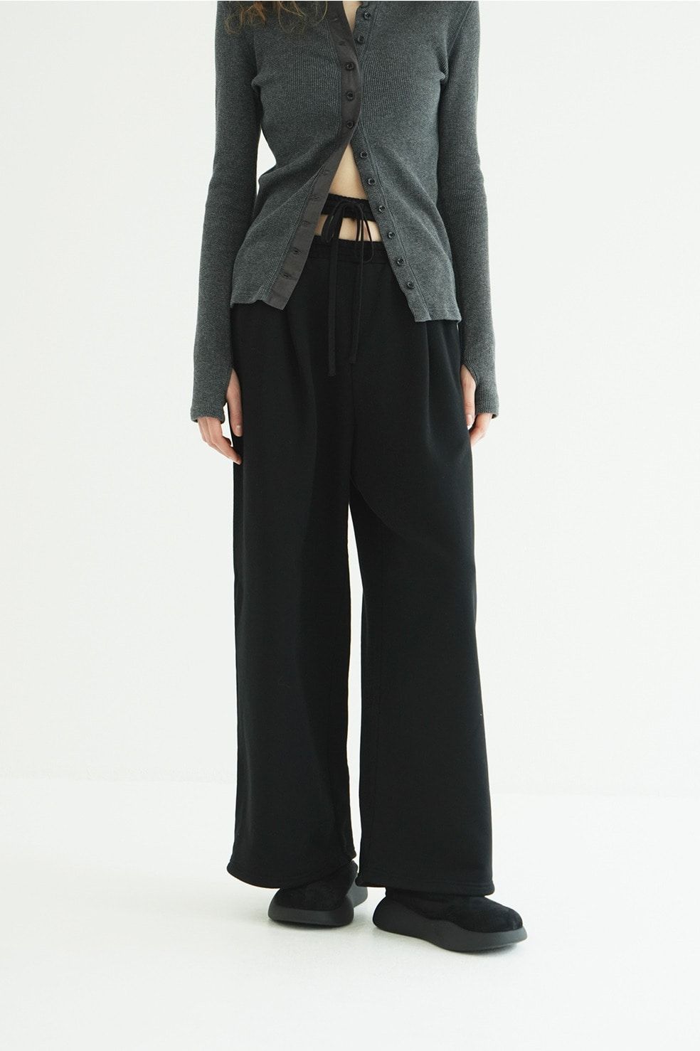 スラッシュ ウエスト スウェットパンツ - SLASH WAIST SWEAT PANTS (BLACK)