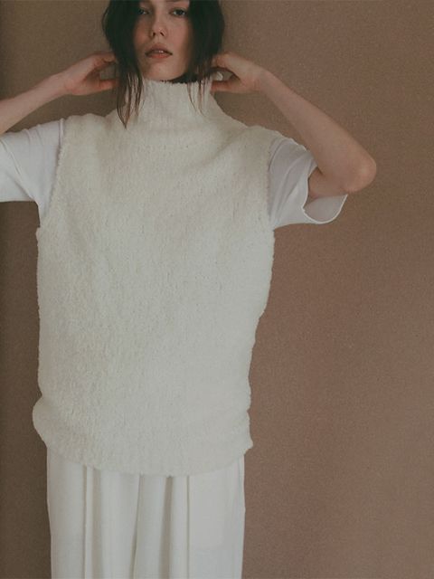 モールヤーンハイネックニットベスト （WHITE)